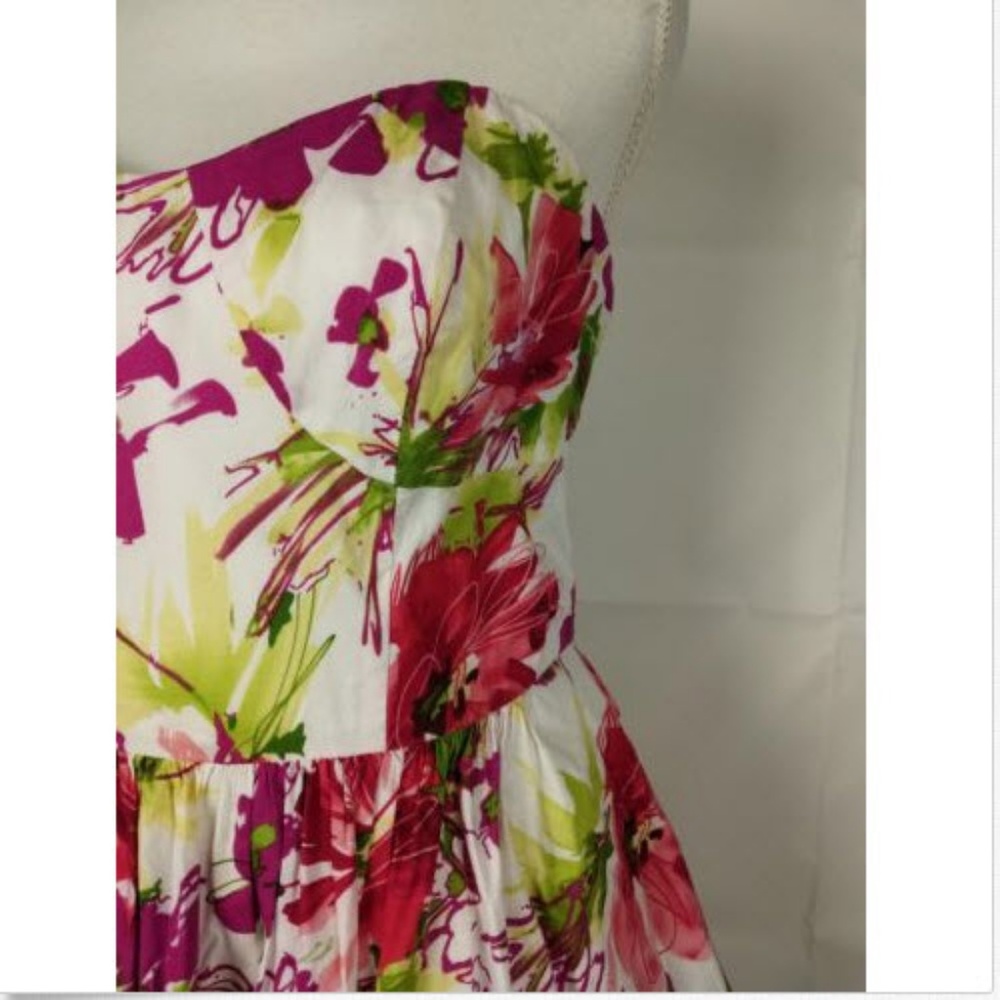 Allen B. Dress Sz 10 White Floral Micro A Line - Picture 2 of 6